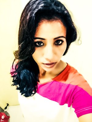 Bigil Actress Samundeeshwari Good Looking Images