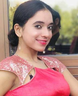 Hindi Contestant Rutuja Junnarkar