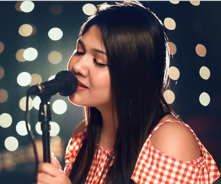 Bengali Singer Simran Sarkar