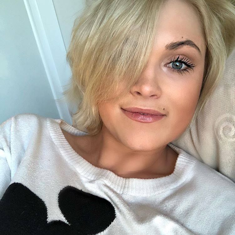 Actress Eliza Taylor Divine Pics | 638973 | Galleries & HD Images