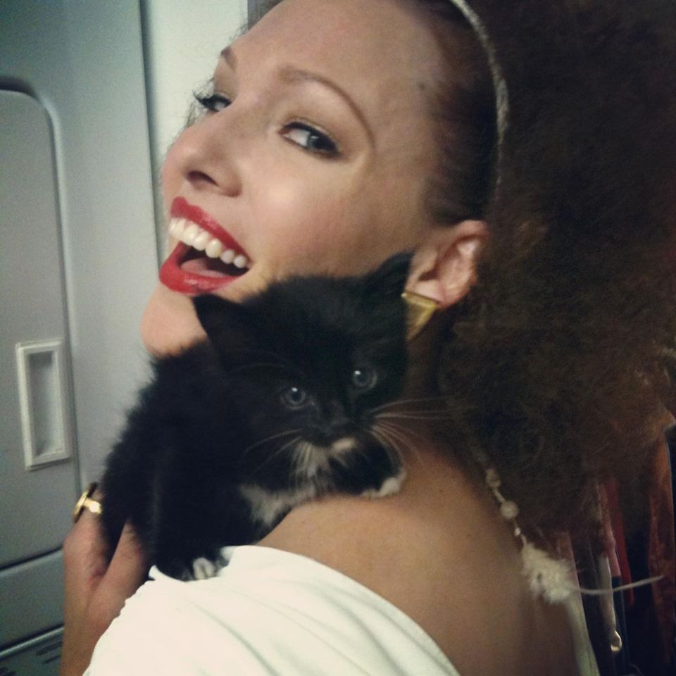 Actress Erin Cummings Pretty Photos 