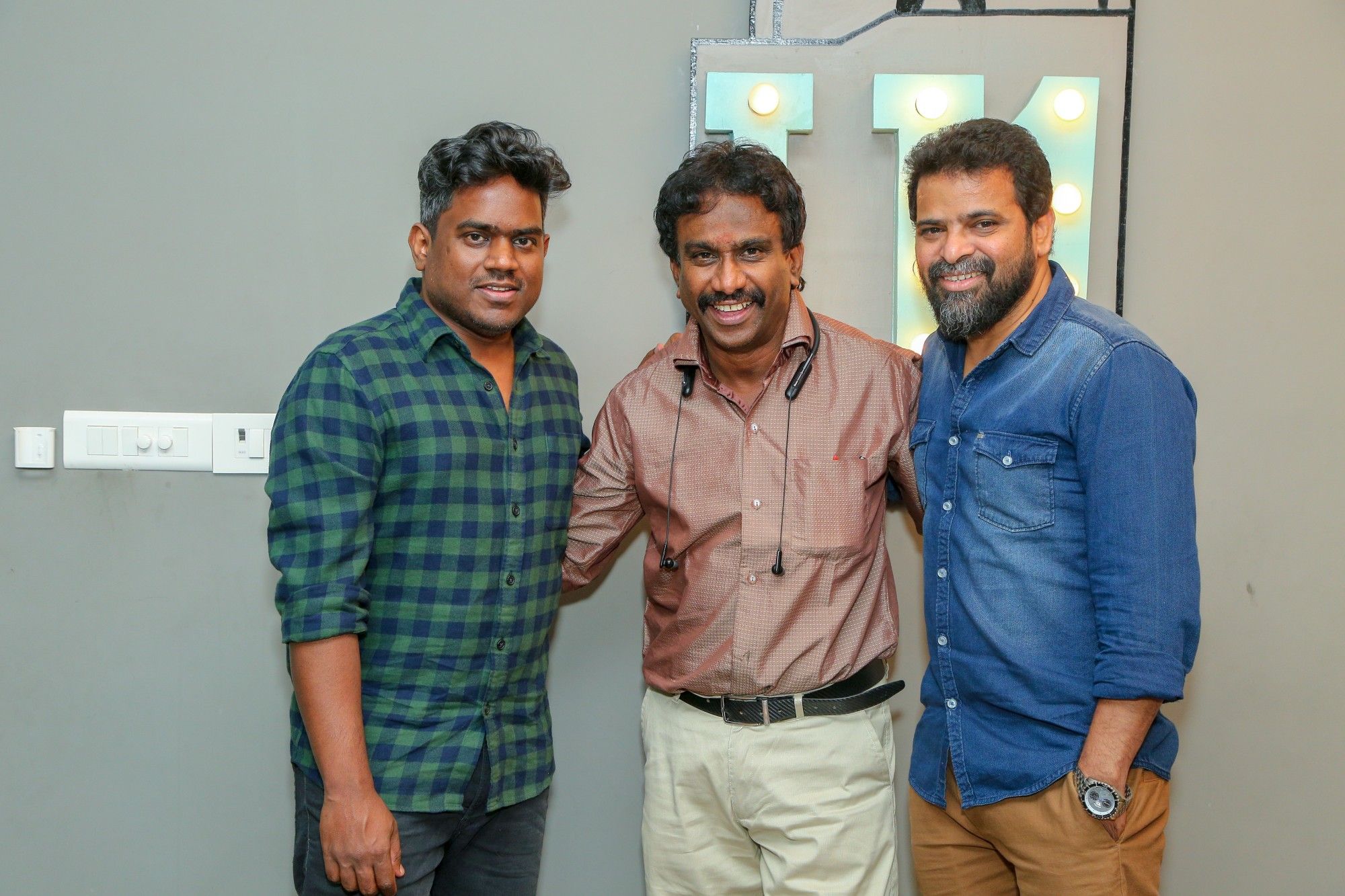 Bommi Veeran Movie First Look Launch Event Photos Tamil Gallery