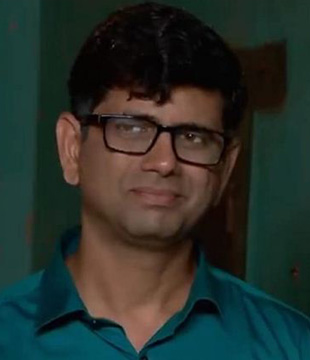 Marathi Actor Mangesh Salvi