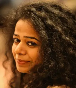 Marathi Singer Mugdha Karhade