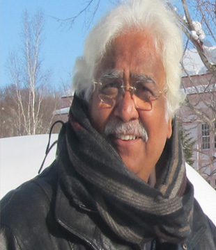 Hindi Director Vinay Dhumale