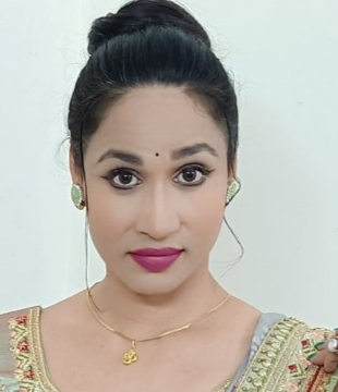 Hindi Actress Avnisha Dubey