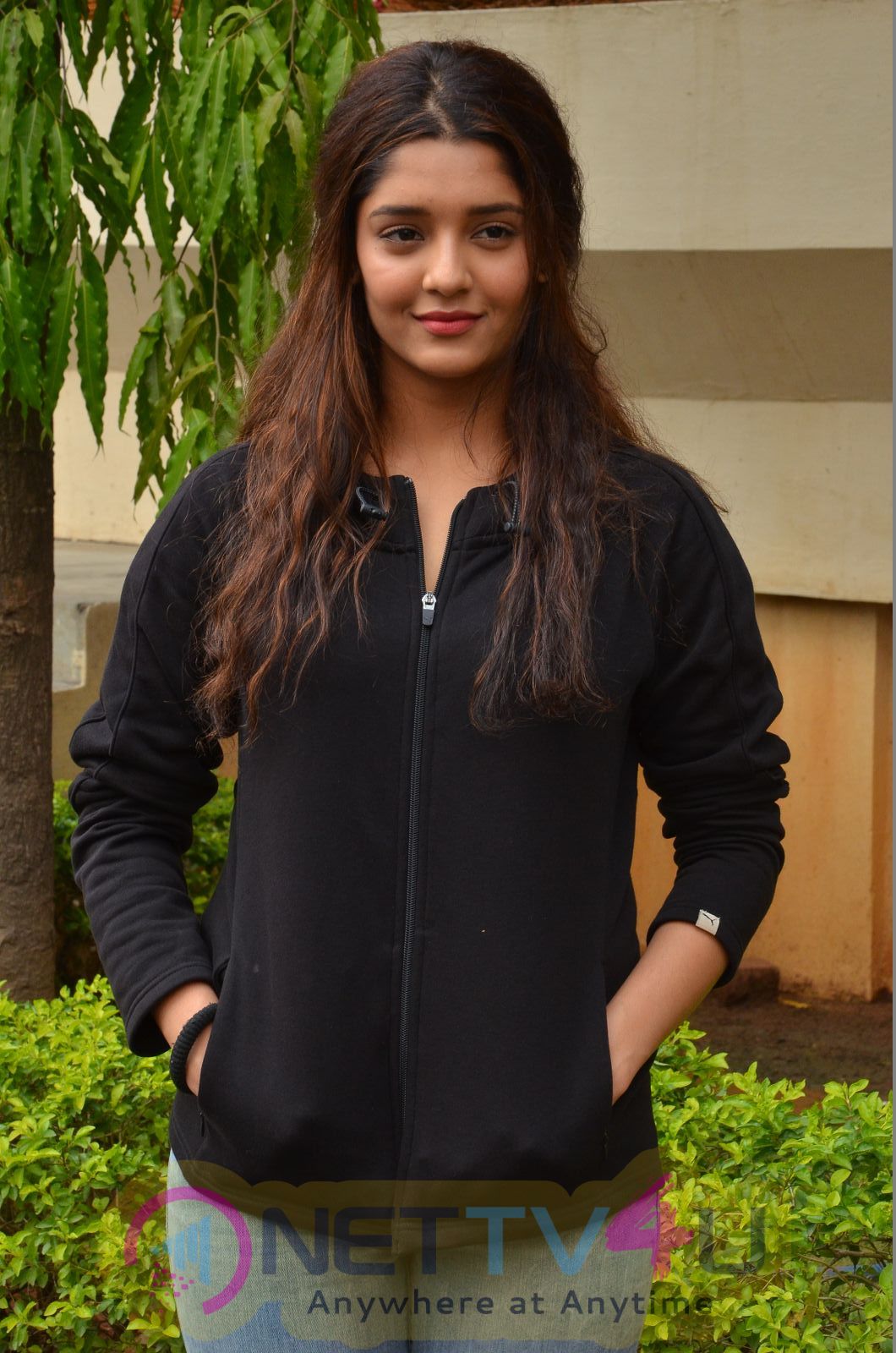 Ritika Singh New Latest Cute Photos Telugu Gallery