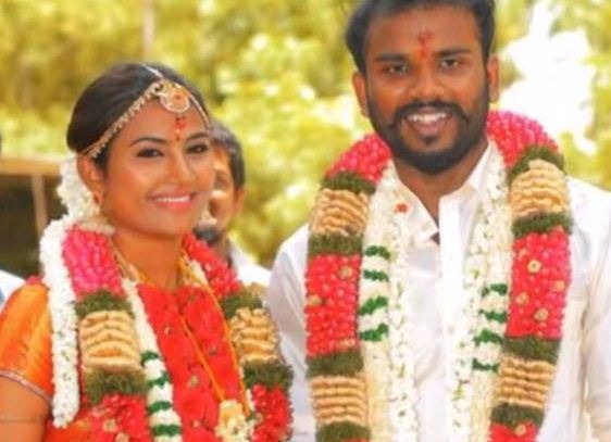 Saravanan Meenatchi Actress Sheds Tears!