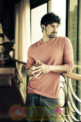 Actor Karan Hariharan Lastest Photos Shoot Tamil Gallery