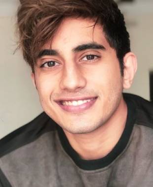 Hindi Contestant Salman Zaidi