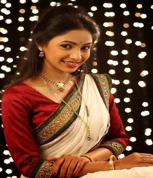Marathi Tv Actress Sayali Deodhar