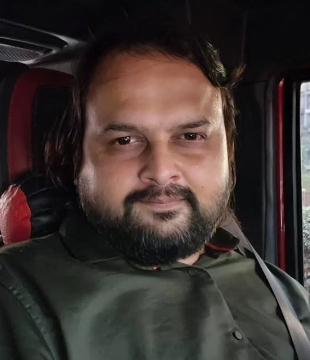 Hindi Editor Avinav Chaturvedi