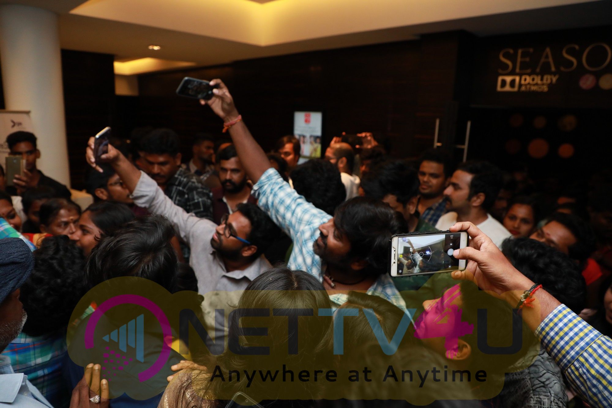 96 Celebrity Premiere Show Pics Tamil Gallery