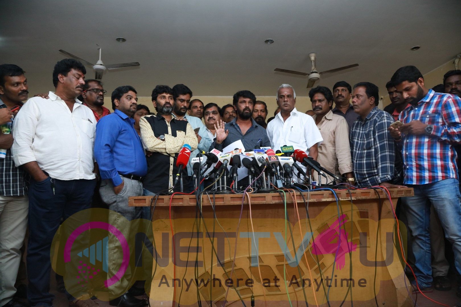 Director Cheran against To Tamil Film Producers Council President Vishal Press Meet Pics Tamil Gallery