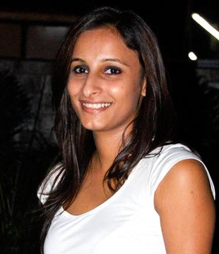 Hindi Model Alina Wadiwala