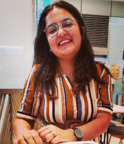 Pooja Lochani Hindi Graphic Designer