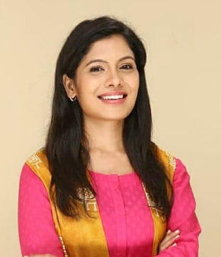 Marathi Tv Actress Suruchi Adarkar