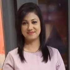 Marathi News Anchor Nikhila Mhatre