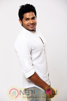 Actor Yashmith Good Looking Images Tamil Gallery
