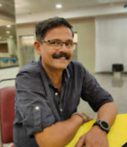 Hemant Kakirde Hindi Production Designer