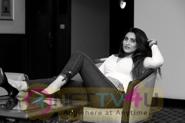 Actress Inayat Sharma Attractive Images Hindi Gallery