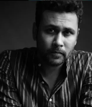 Hindi Director Divyesh Limbani