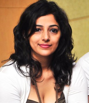 Telugu Movie Actress Nishanthi Evani