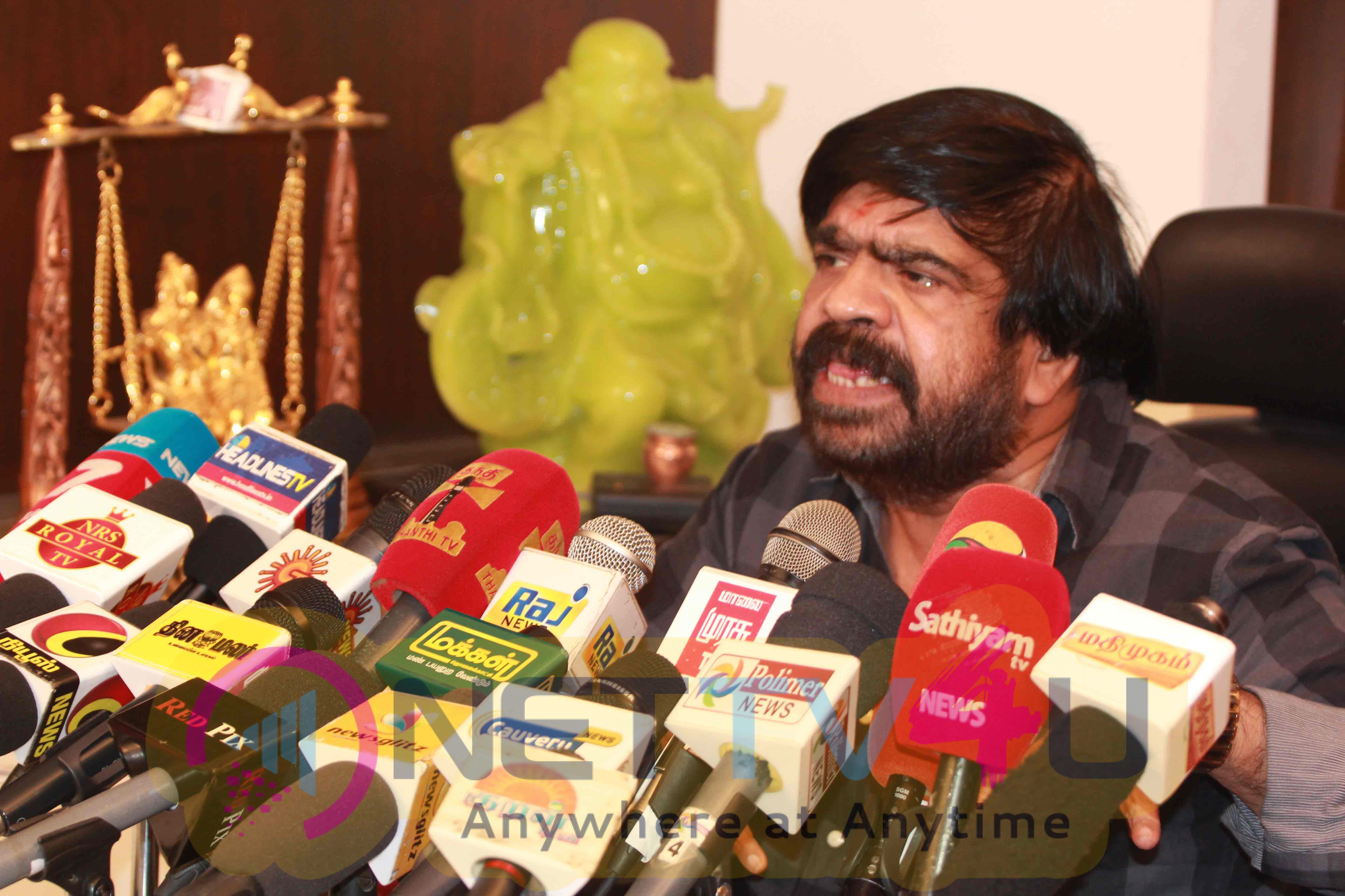 Inspiring Photos Of T Rajendar's Speech Against VK Sasikala Tamil Gallery