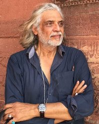 Muzaffar Ali Hindi Director
