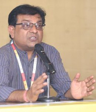 Hindi Associate Editor Praveen Dutta