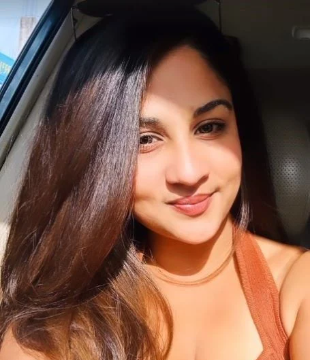 Hindi Contestant Dewangini Vyas