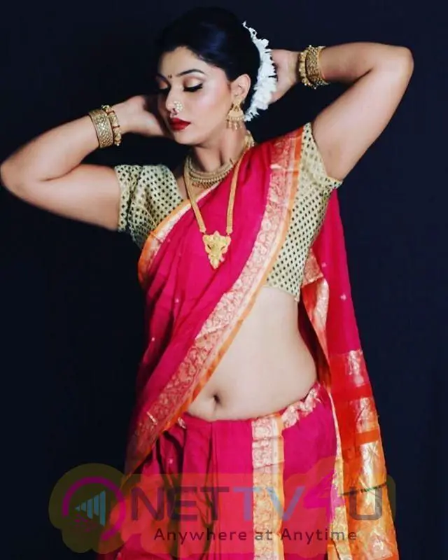 Actress Shriya Victor Glamorous Images Telugu Gallery