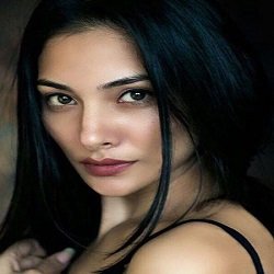 Hindi Model Renuca Singh