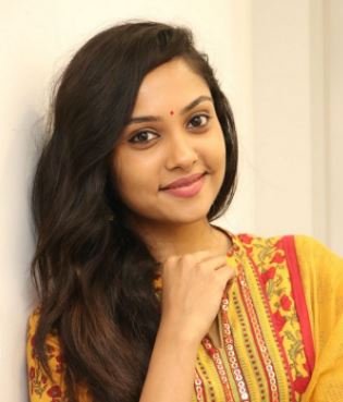 Tamil Movie Actress Smruthi Venkat