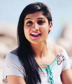 Veerpal Dhaliwal Hindi Contestant