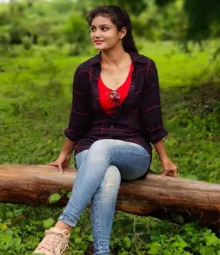Kannada Tv Actress Shravani Divya