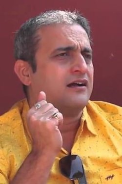 Dheeraj Rattan Hindi Writer