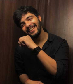 Influencer Mukul Sharma Hindi Influencer