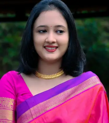 Kannada Singer Akhila Pajimannu