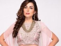 Abhilasha Srivastava-Fashion Designer Hindi Fashion Designer