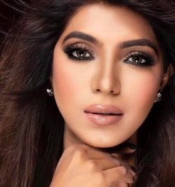 Akanksha Sharma-Makeupartist Hindi Makeup Artist