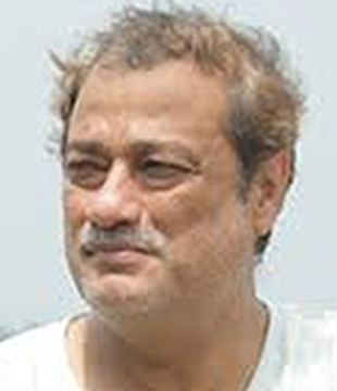 Hindi Director Manoj Lalwani