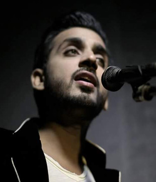 Urdu Singer Raheel Fayyaz