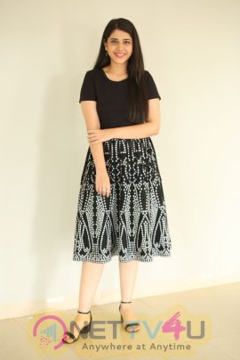 Actress Simran Pareenja New Images