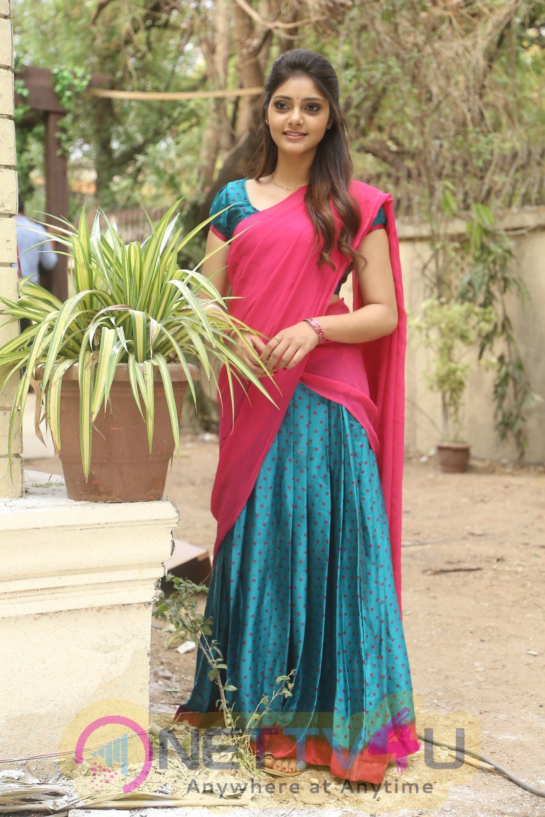 Actress Aishwarya Good Looking Pics  Telugu Gallery