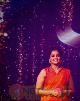 Actress Remya Nambeesan Attractive Stills Tamil Gallery