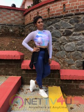 Actress Iniya Lovely Stills