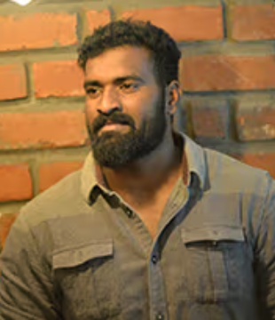 Telugu Movie Actor Ganesh Tipparaju