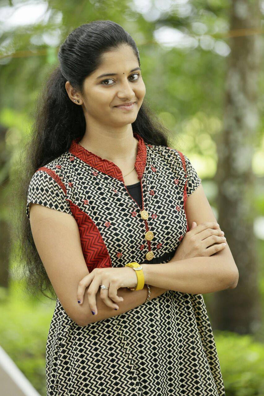 Tamil Tv Actress Vismaya Viswanath Biography, News, Photos, Videos ...