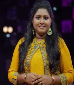 Narayani Gopan Malayalam Singer